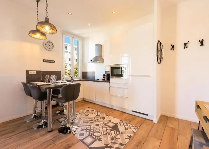 Hyper Centre, Croisette, Plages Et Palais A Pied - Hyper Centre, Croisette, Plages Et Palais A Pied Mae-2333 Cannes