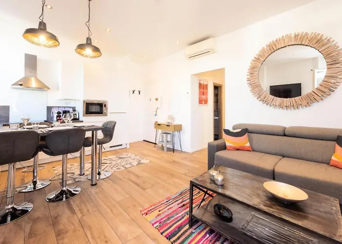 Hyper Centre, Croisette, Plages Et Palais A Pied - Hyper Centre, Croisette, Plages Et Palais A Pied Mae-2333